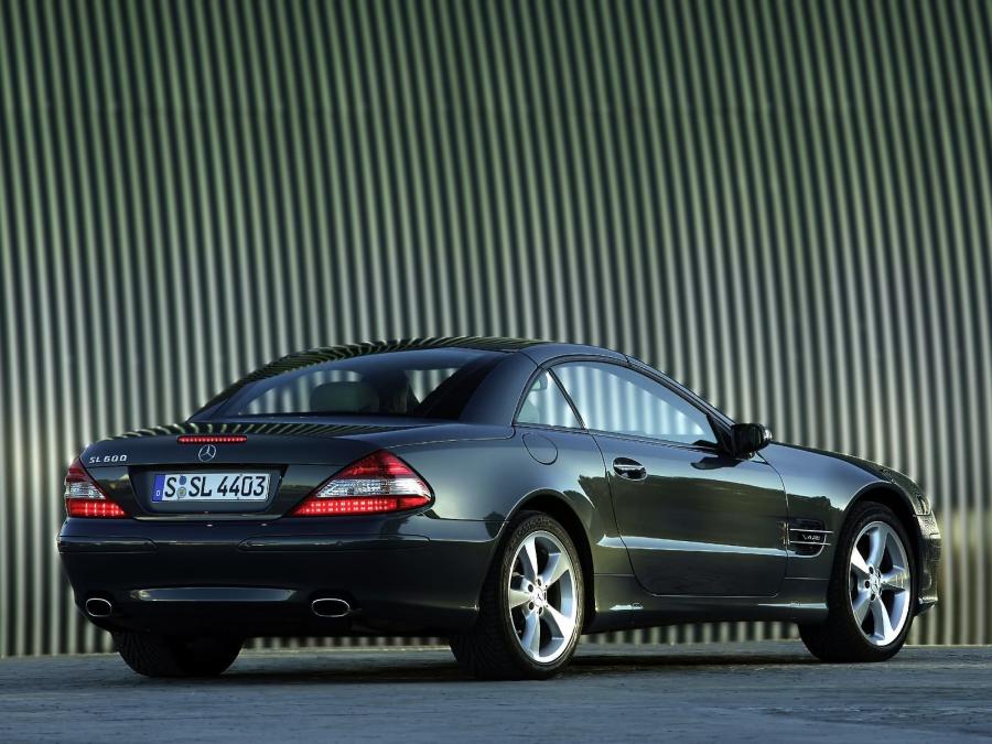  Mercedes-Benz SL600 2006 года  (фото 7 из 24)